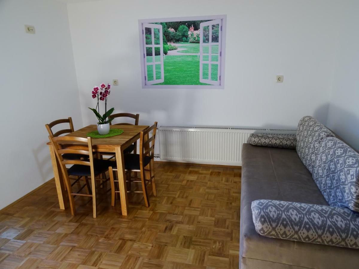 Laura Farm Apartment *